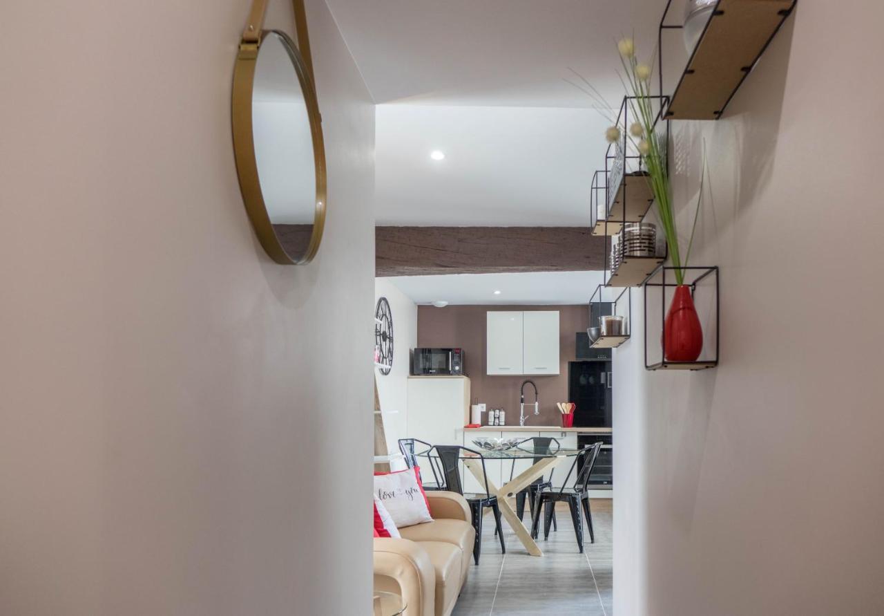 Вилла Le Dionysien *** Saint-Denis-de l'Hotel Экстерьер фото